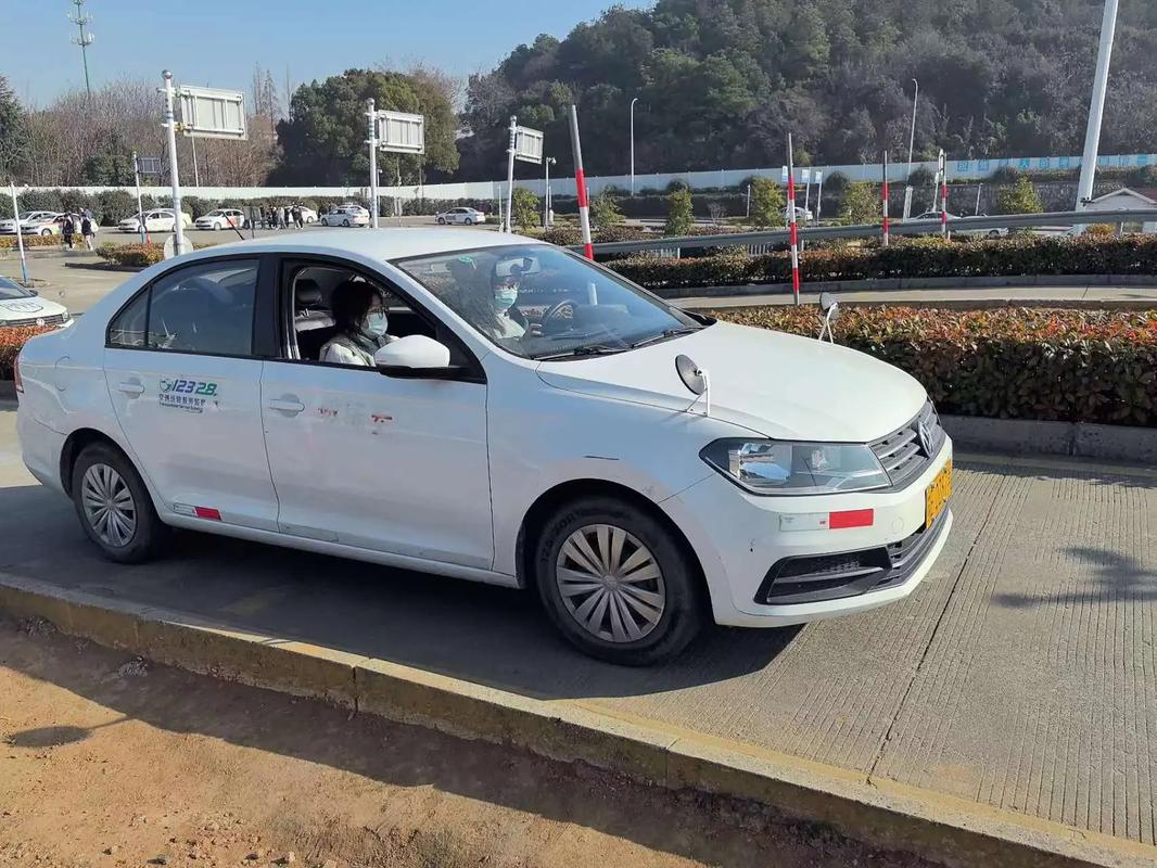 輕松拿證，高效無憂——我校學(xué)車五大優(yōu)勢詳解